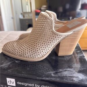 DV by Dolce Vita Kenli Perforated Mules – Taupe Brown, Size 7.5